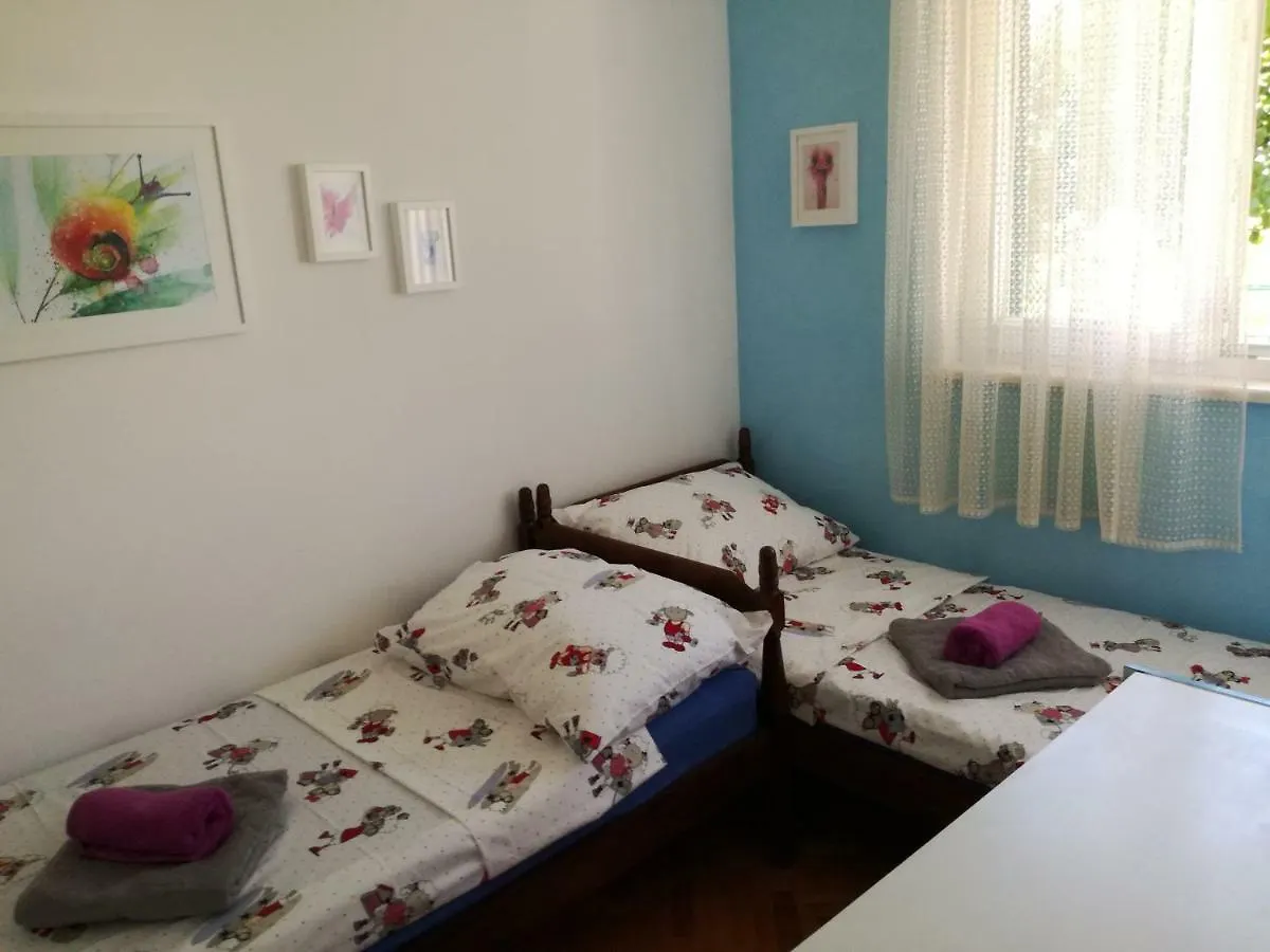 Apartment Ileana Trogir